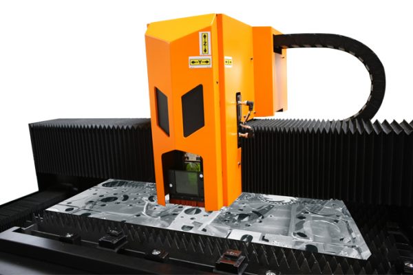 FIBERMAK HAWK - Fiber Laser Cutting Machine