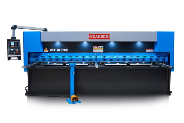 A Pearson Cutmaster hydraulic swing beam guillotine